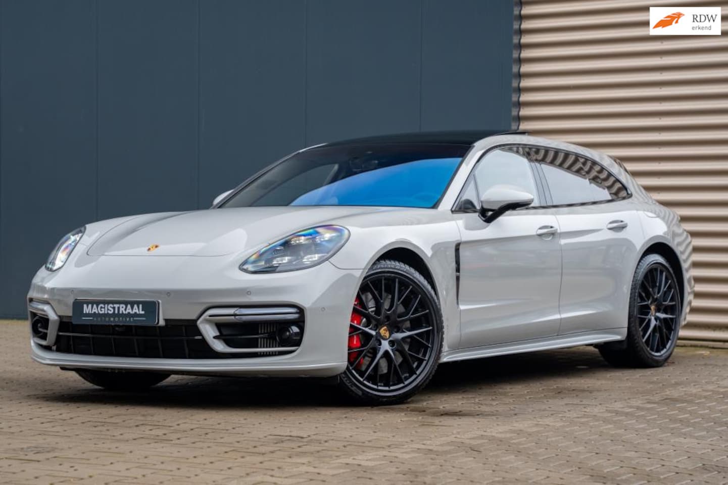 Porsche Panamera Sport Turismo - 2.9 4S E-Hybrid | Pano | ACC | HUD | Burmester | Sport Chrono - AutoWereld.nl