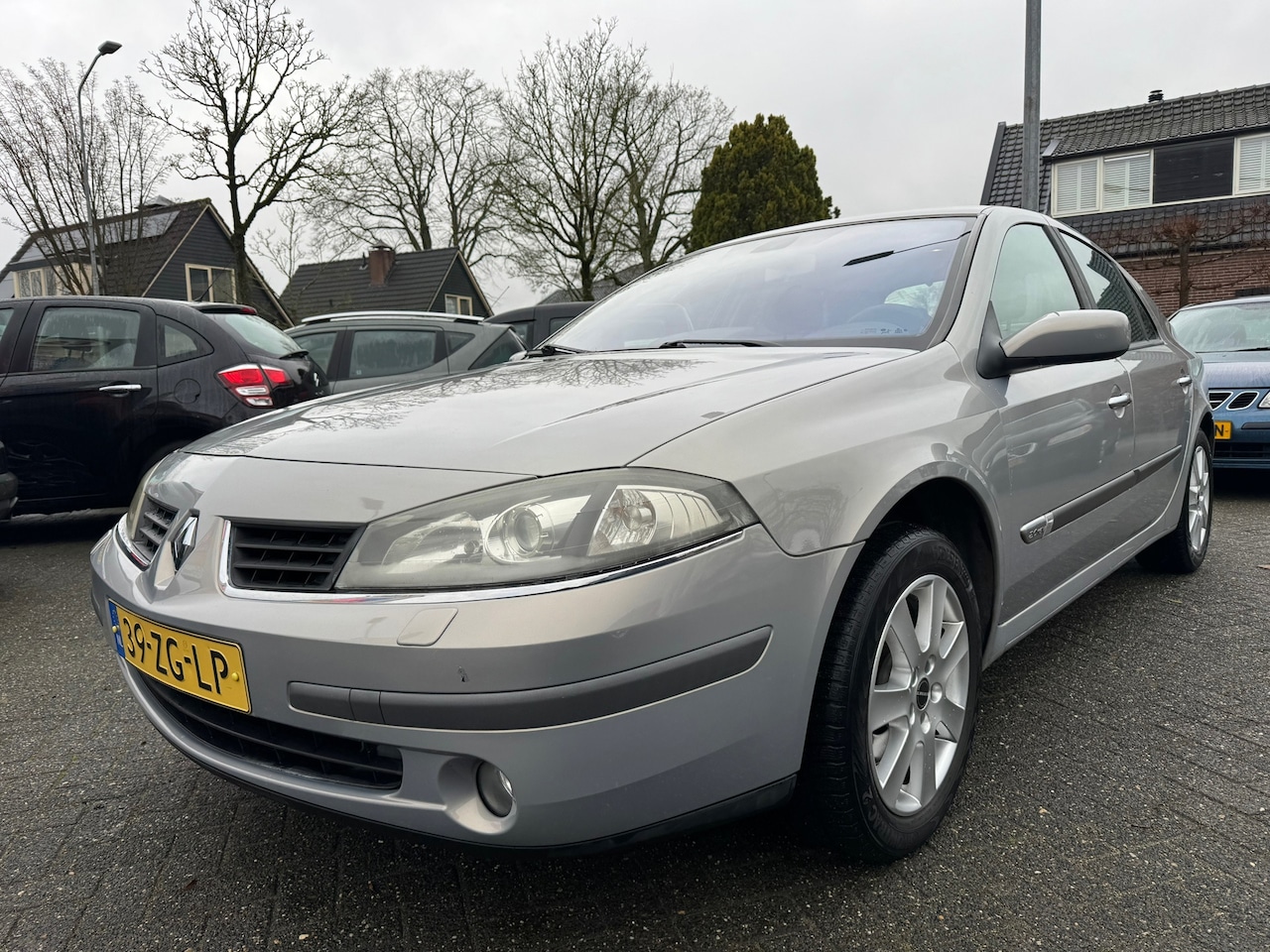 Renault Laguna - 2.0-16V Tech Line 2.0-16V Tech Line,Apk31/1/27,Airco,Cruise,Nap,Navi - AutoWereld.nl