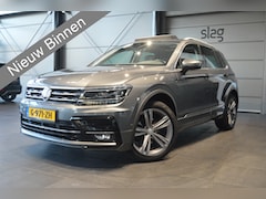 Volkswagen Tiguan - 1.5 TSI ACT R-LINE navi camera leer pano trekhaak