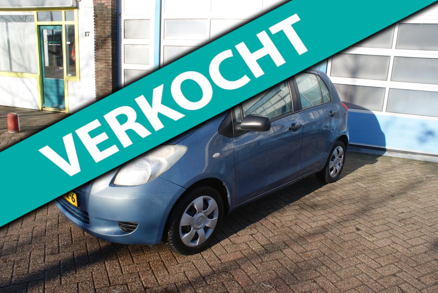 Toyota Yaris - 1.3 VVTi Cool 1.3 VVTi Cool - AutoWereld.nl