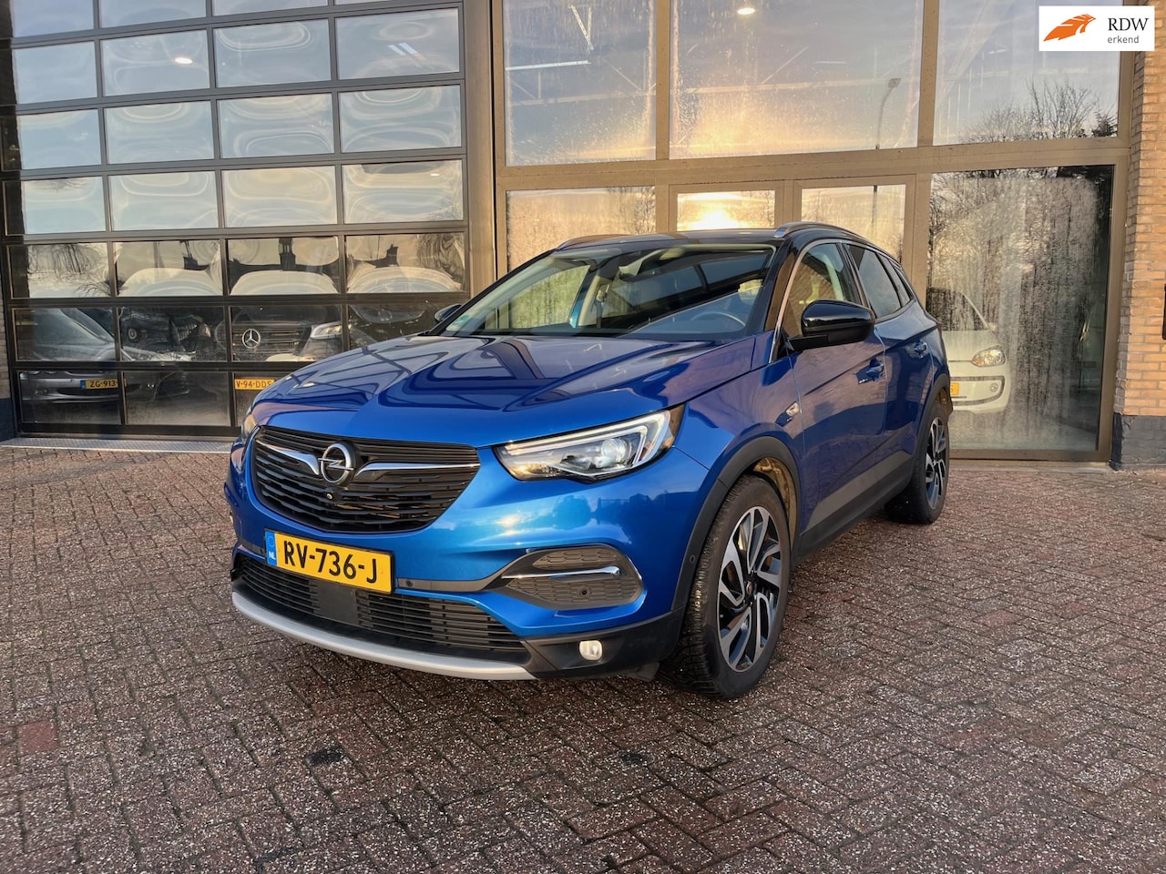 Opel Grandland X - 1.2 Turbo Innovation PLUS PAKKET - AutoWereld.nl