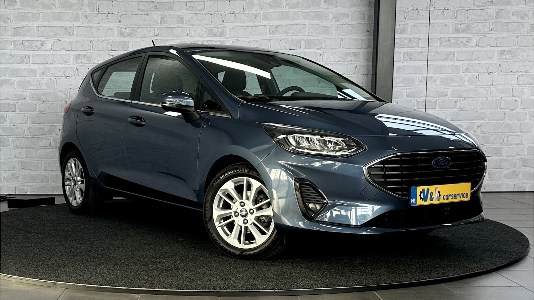 Ford Fiesta - 1.0 EcoBoost Hybrid Titanium / WinterPakket / Carplay / ACC / Trehaak afnb. - AutoWereld.nl