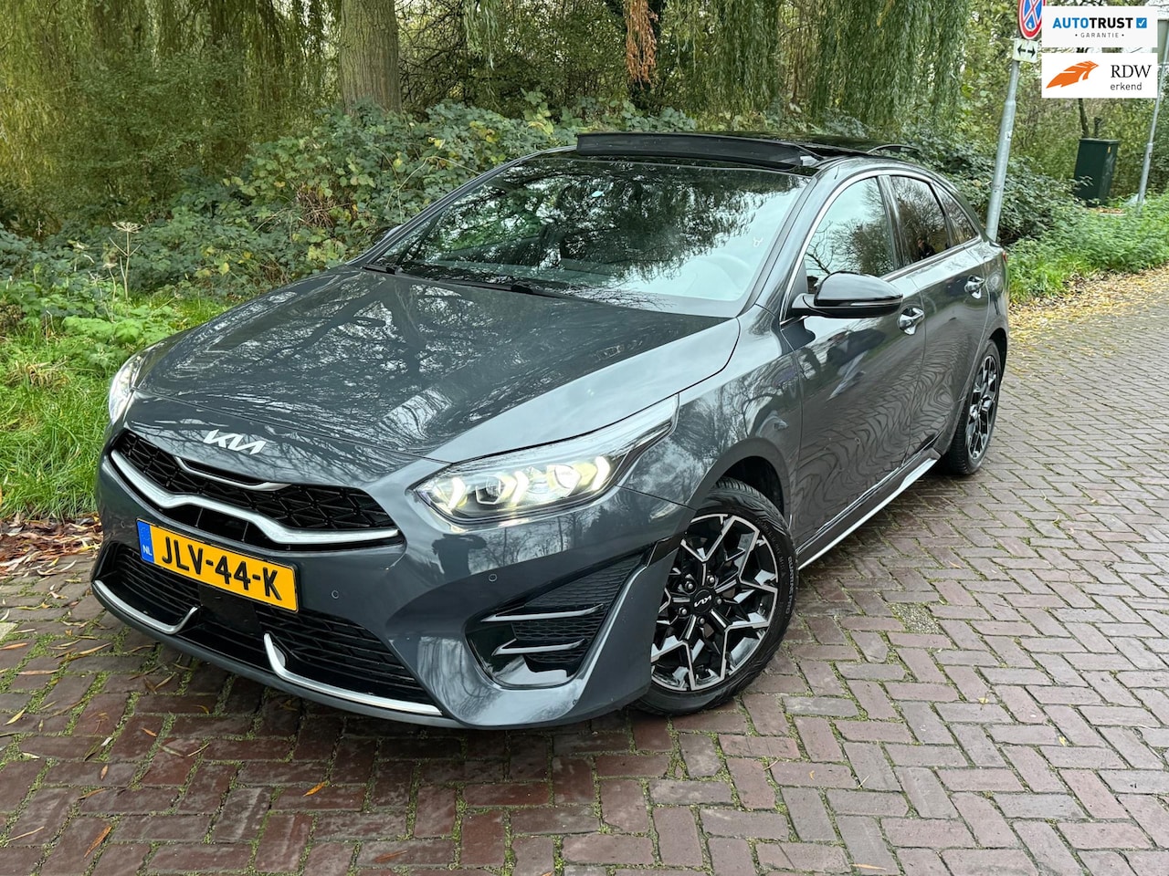 Kia Pro cee'd - 1.5 T-GDi GT-PlusLine 1 Eig. B.J. 7-2024,Leer,Panodak , Jbl, Led ver. Vol Vol Vol - AutoWereld.nl