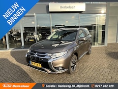 Mitsubishi Outlander - 2.0 PHEV Executive Edition Trekhaak | Winterbanden op Velg Lichtmetaal