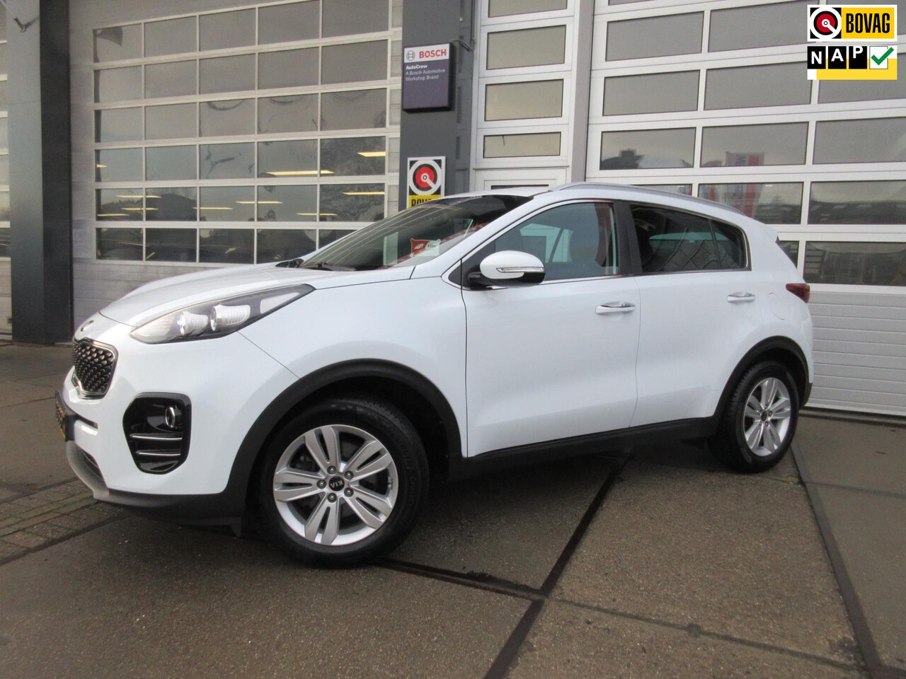 Kia Sportage - 1.6 GDI DynamicLine / Navi / PDC/ LMV - AutoWereld.nl