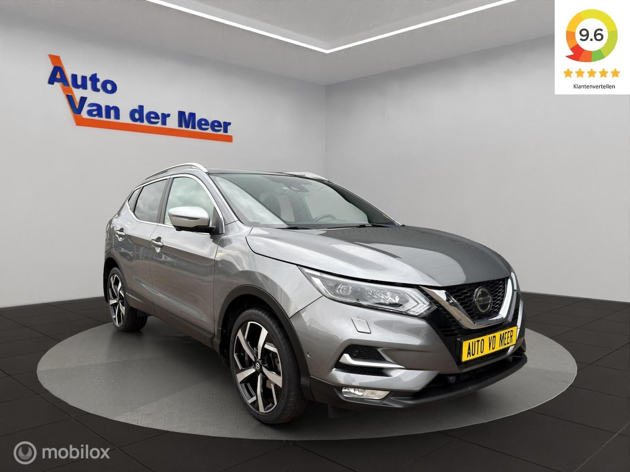 Nissan Qashqai - 1.3 DIG-T Tekna + / Panorama dak / Bomvol - AutoWereld.nl