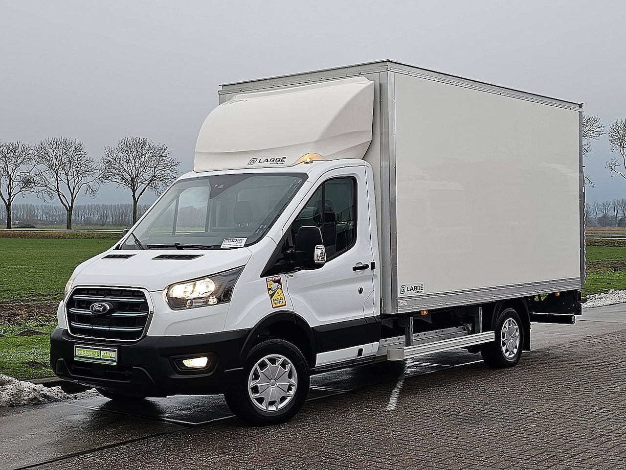 Ford E-Transit - 390 L3 89Kwh electrisch, gesloten laadbak, laadklep, zijdeur, airco, automaat, navi, spoil - AutoWereld.nl