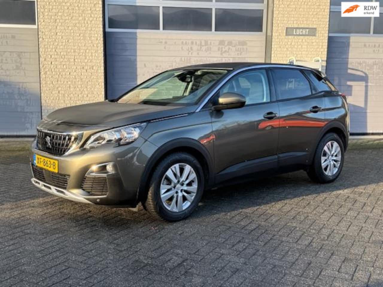 Peugeot 3008 - 1.2 PureTech Active 1.2 PureTech Active, Apple Carplay, Parkeercamera - AutoWereld.nl