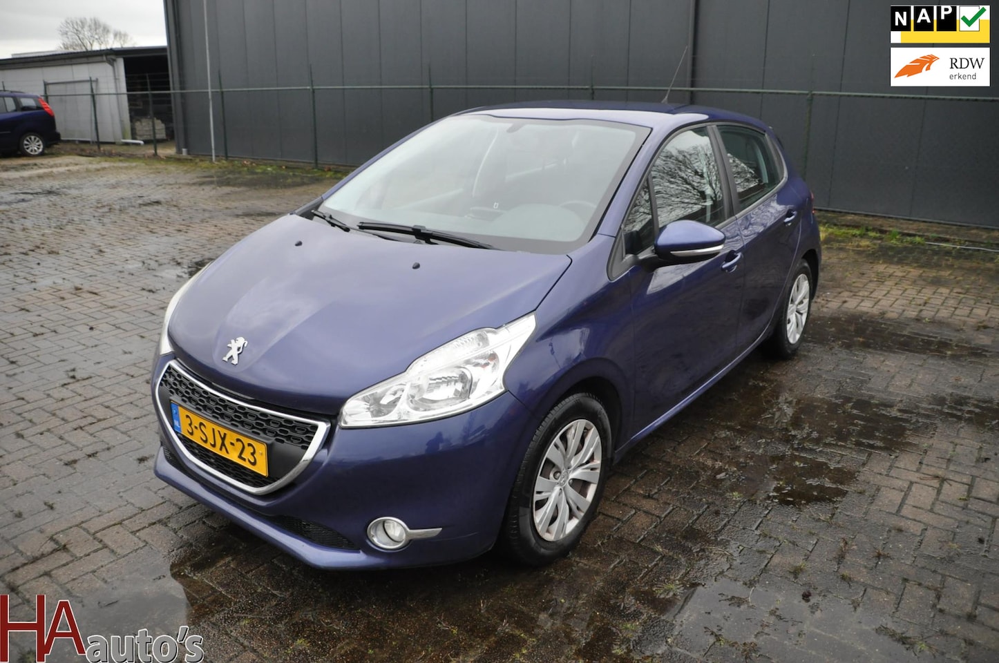 Peugeot 208 - 1.0 VTi Blue Lease MOTOR VERBRUIKT OLIE, RIJDT NORMAAL - AutoWereld.nl