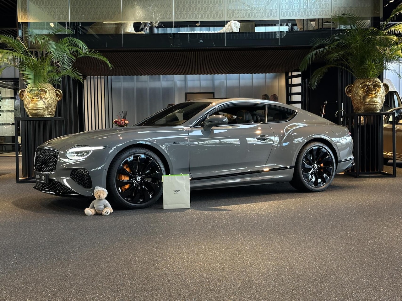 Bentley Continental GT - 4.0 V8 Hybrid BLACK EDITION MULLINER, BTW AUTO, PANORAMIC ROOF, ROTATING DISPLAY, TOURING - AutoWereld.nl