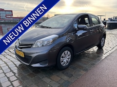Toyota Yaris - 1.0 VVT-i Aspiration 5 deurs airco nieuwstaat