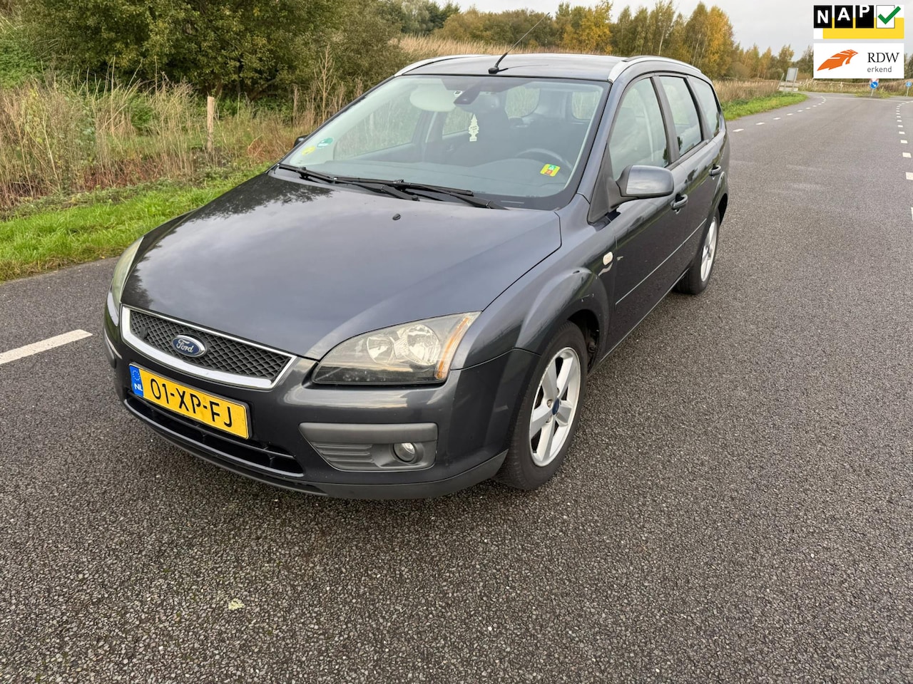Ford Focus Wagon - 1.8-16V Ambiente FlexiFuel 1.8-16V Ambiente Flexifuel - AutoWereld.nl