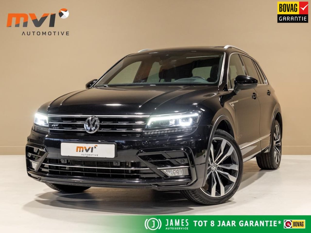 Volkswagen Tiguan - 2.0 TSI 4Motion 2x R-Line / 230pk / Panoramadak / Trekhaak / Apple Carplay - AutoWereld.nl