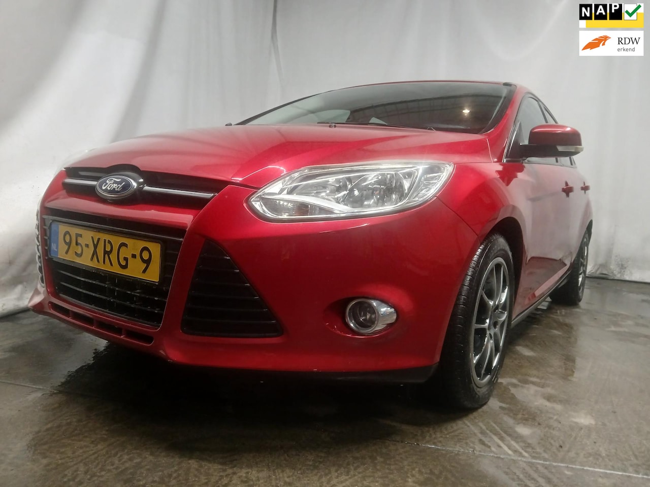 Ford Focus - 1.0 EcoBoost Trend - Motor niet 100% - Schade - AutoWereld.nl