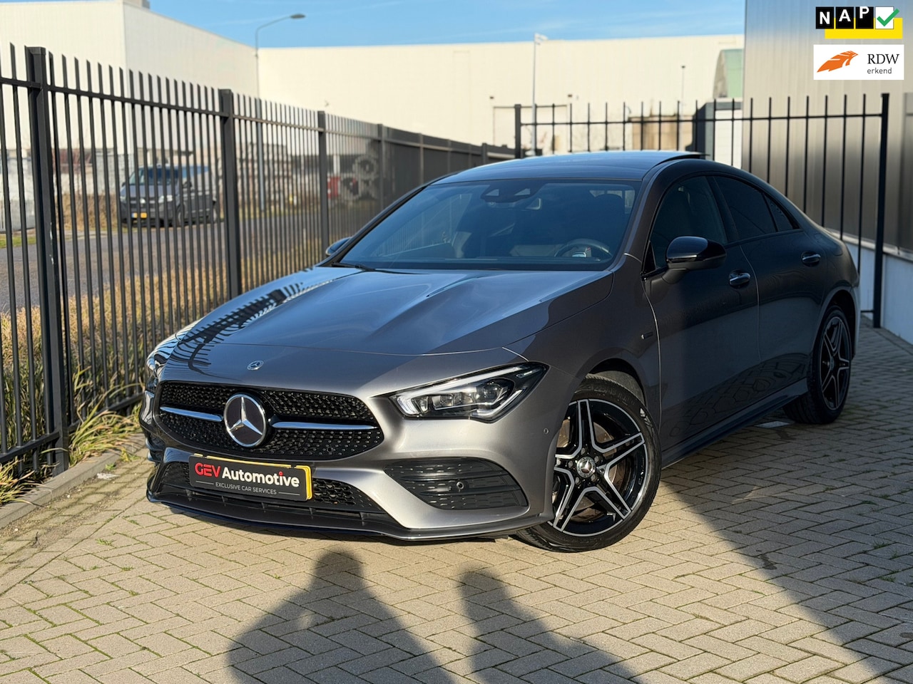 Mercedes-Benz CLA-Klasse - 250 e AMG Pano Memory Night Ambient Camera - AutoWereld.nl