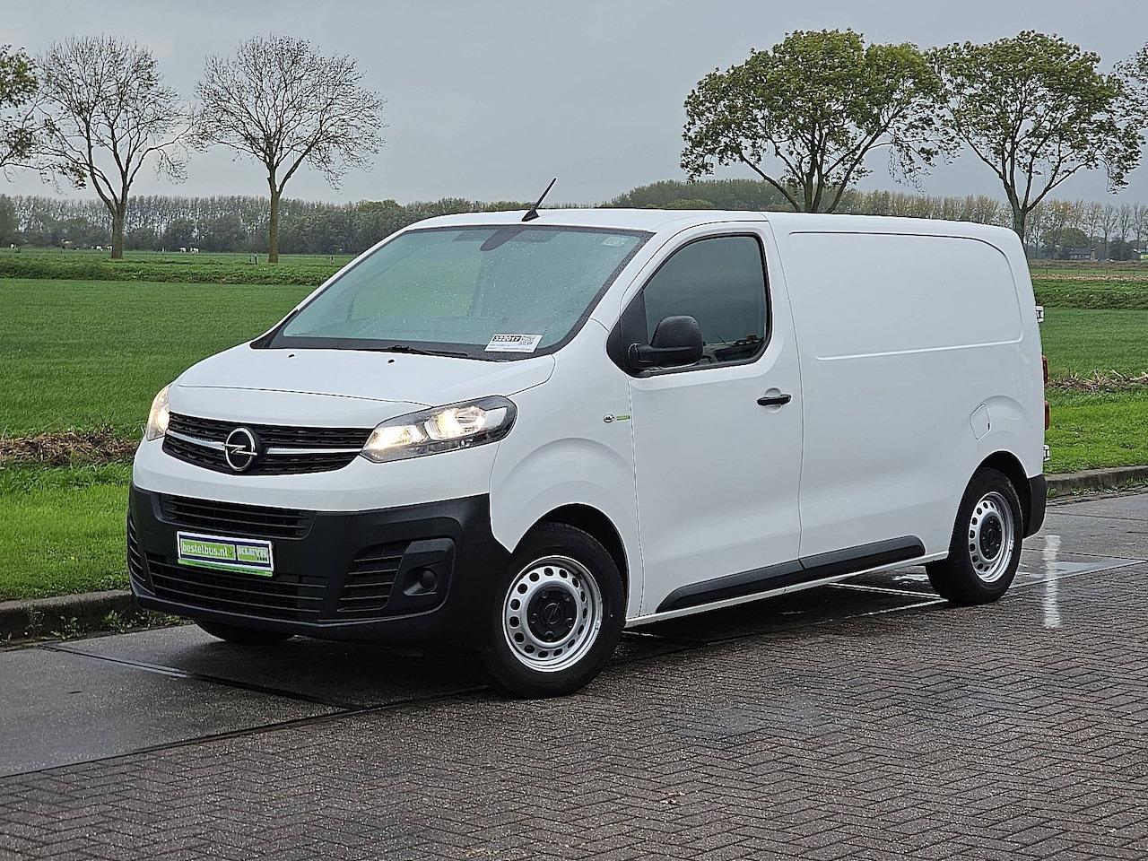 Opel Vivaro - 1.5 CDTI L2H1 Edition Airco Euro6 NAP 102Pk 3-Zits! - AutoWereld.nl