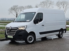 Renault Master - T35 2.3 dCi 135 L2H2 airco, navi, pdc, trekhaak
