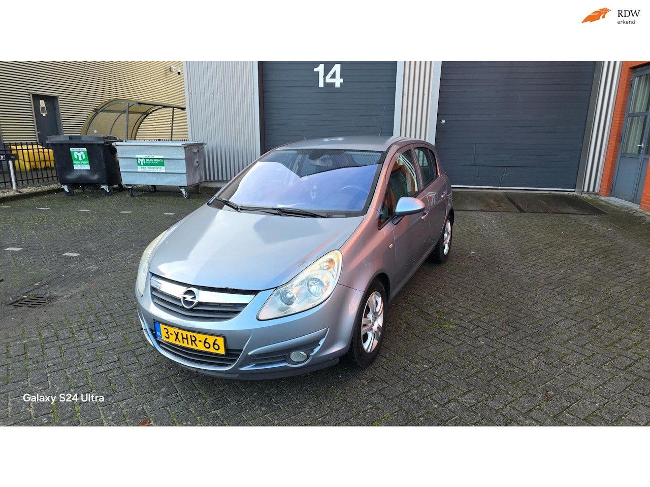 Opel Corsa - 1.4-16V Cosmo AIRCO PDC NAP - AutoWereld.nl