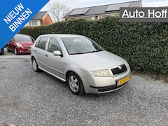 Skoda Fabia - 1.4 Comfort | Elekt. Ramen | LMV | Trekhaak | Radio / CD | Nieuwe APK