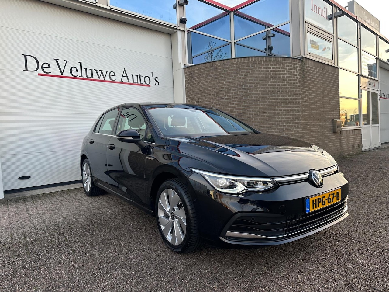 Volkswagen Golf - 1.5 eTSI Style|ACC|Carplay|Alcantara|Camera| - AutoWereld.nl