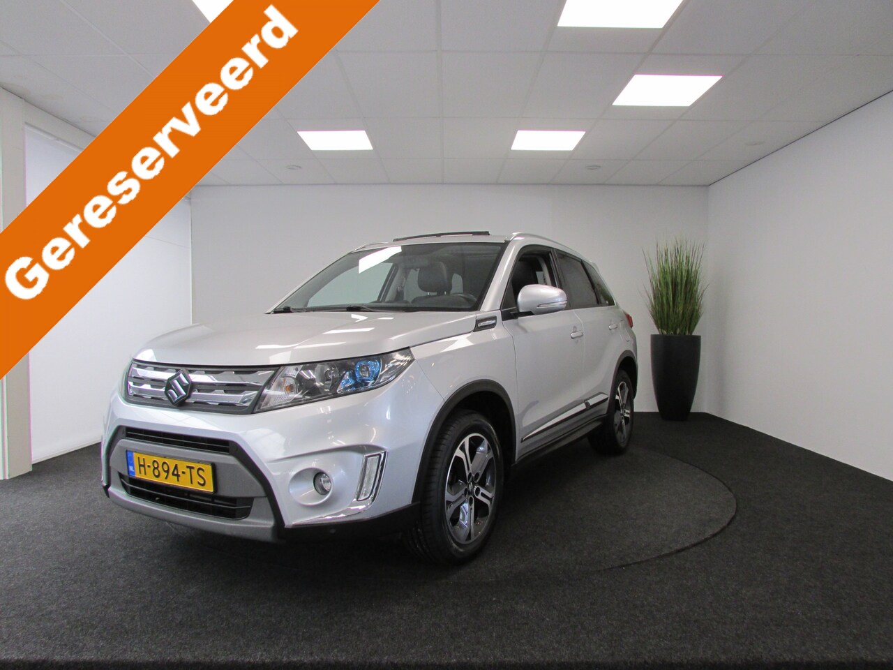 Suzuki Vitara - 1.6 High Executive I Bomvol! I Luxe I Panoramadak I BOVAG-Garantie I - AutoWereld.nl