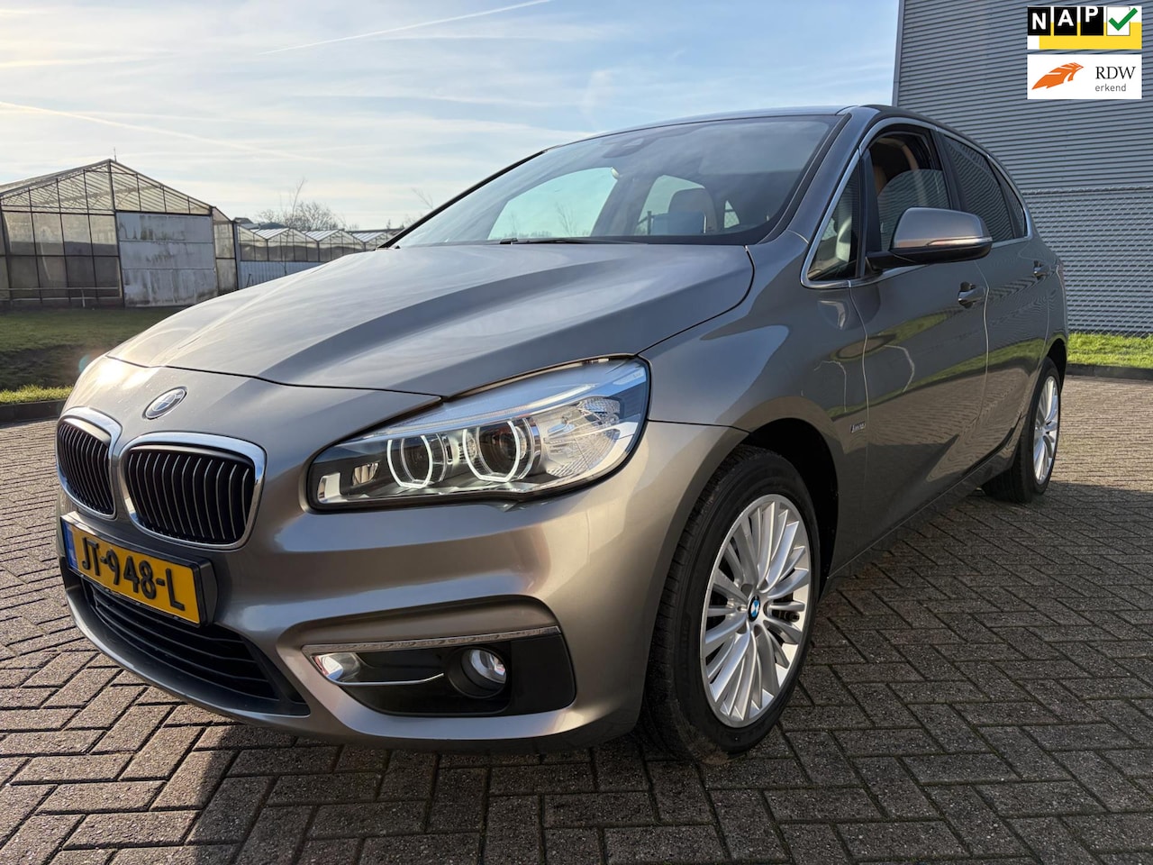 BMW 2-serie Active Tourer - 216i Centennial High Executive NL auto. - AutoWereld.nl