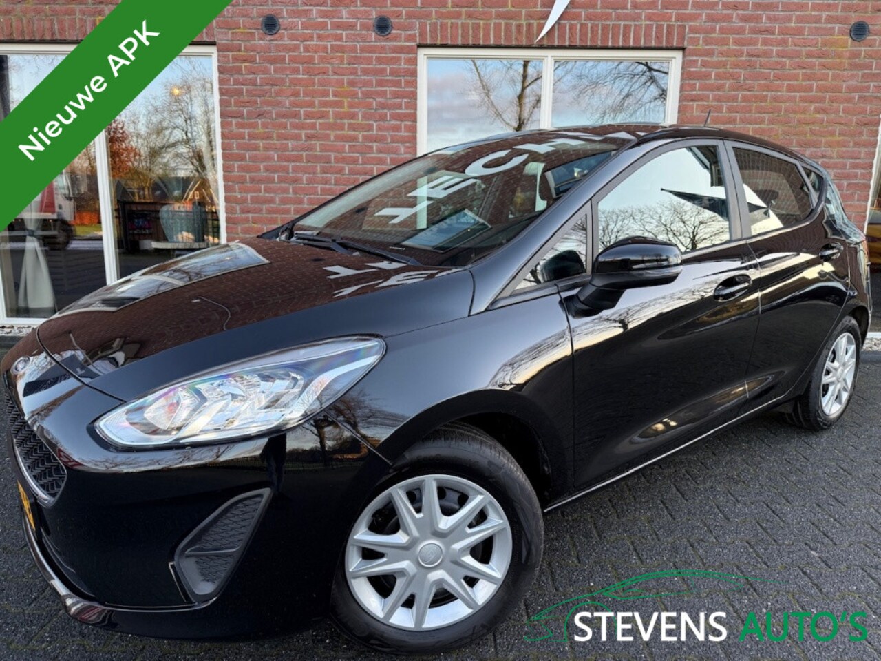 Ford Fiesta - 1.0 EcoB. Connected RIJKLAAR / INCL GARANTIE / NAVI / CRUISE / A - AutoWereld.nl