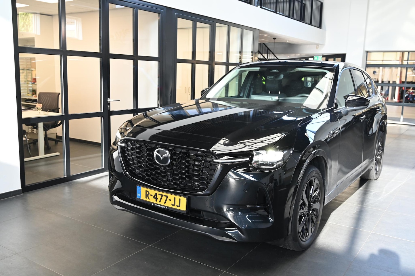 Mazda CX-60 - e-SkyActiv 327 PHEV automaat Homura met Convenience/Sound Pack & Panoramic Pack *Trekhaak* - AutoWereld.nl