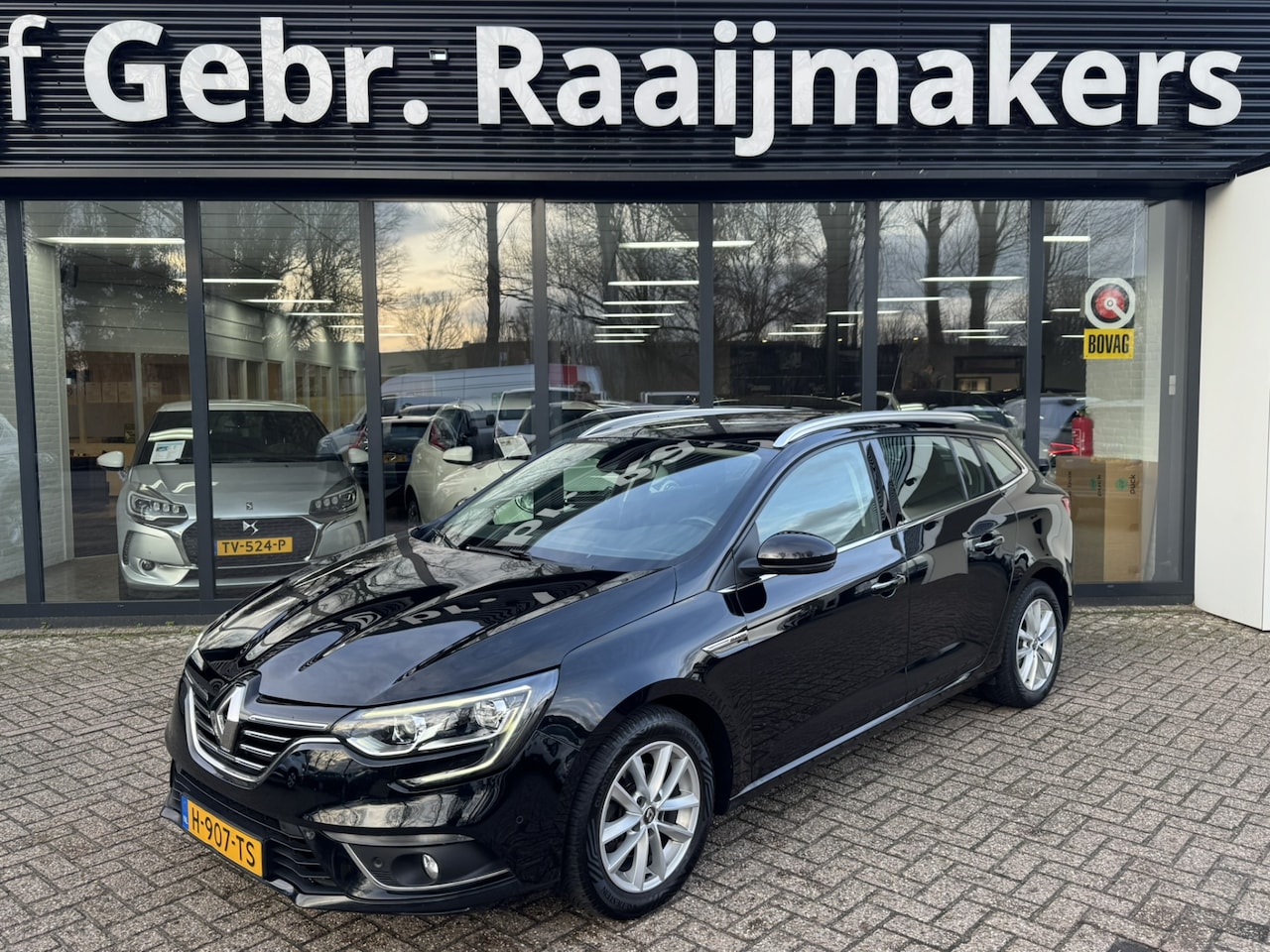 Renault Mégane Estate - 1.3 TCe 141pk Automaat Limited*Navigatie* - AutoWereld.nl