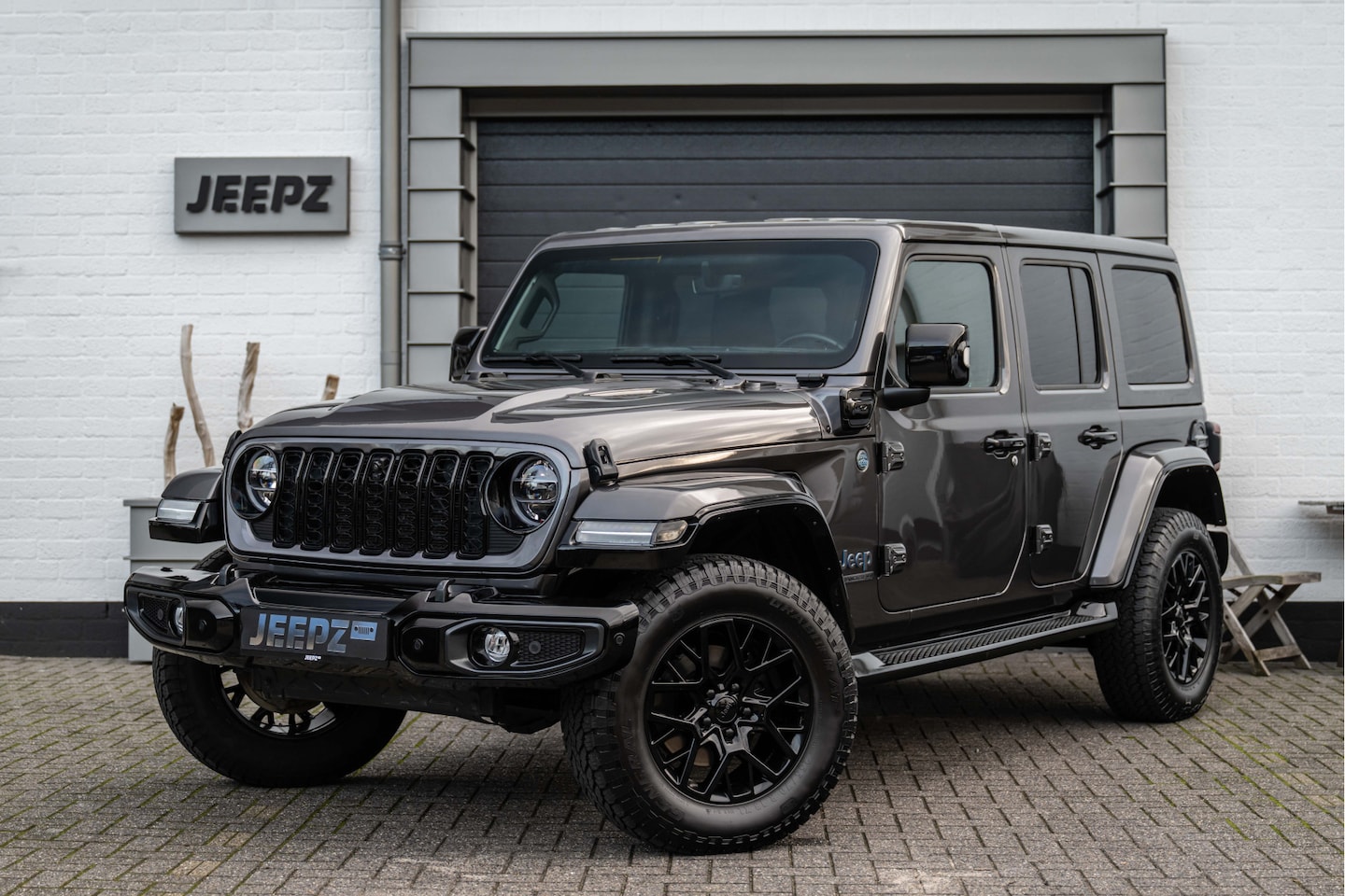 Jeep Wrangler Unlimited - 4xe Sahara - Jeepz Edition - AutoWereld.nl