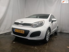 Kia Rio - 1.4 CVVT Plus Pack - Schade