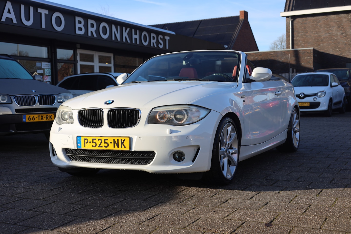 BMW 1-serie Cabrio - 120i HIGH EXECUTIVE | LEDER | NAVI | LED | 18 INCH - AutoWereld.nl