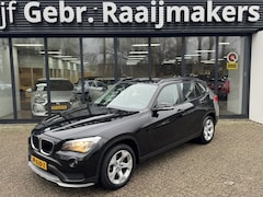 BMW X1 - xDrive20i Business*Navigatie*Panorama