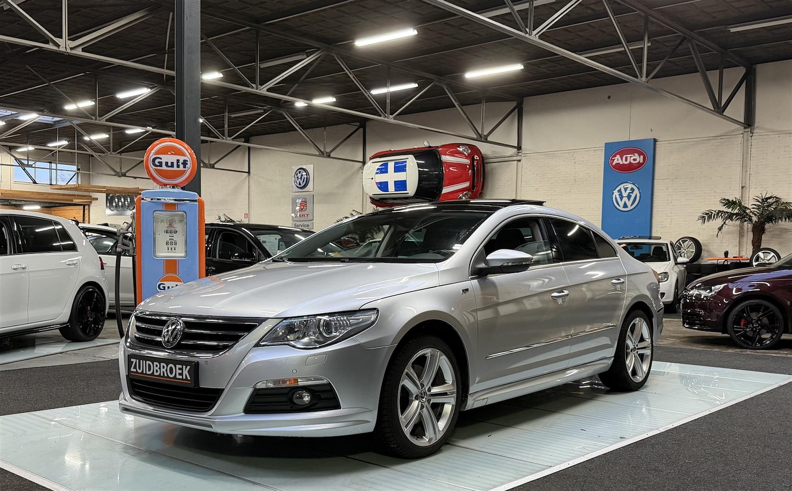 Volkswagen Passat CC - 2.0 TSI DSG R-Line Vol opties! Navi! Cruise! Dak! Trekhaak! - AutoWereld.nl