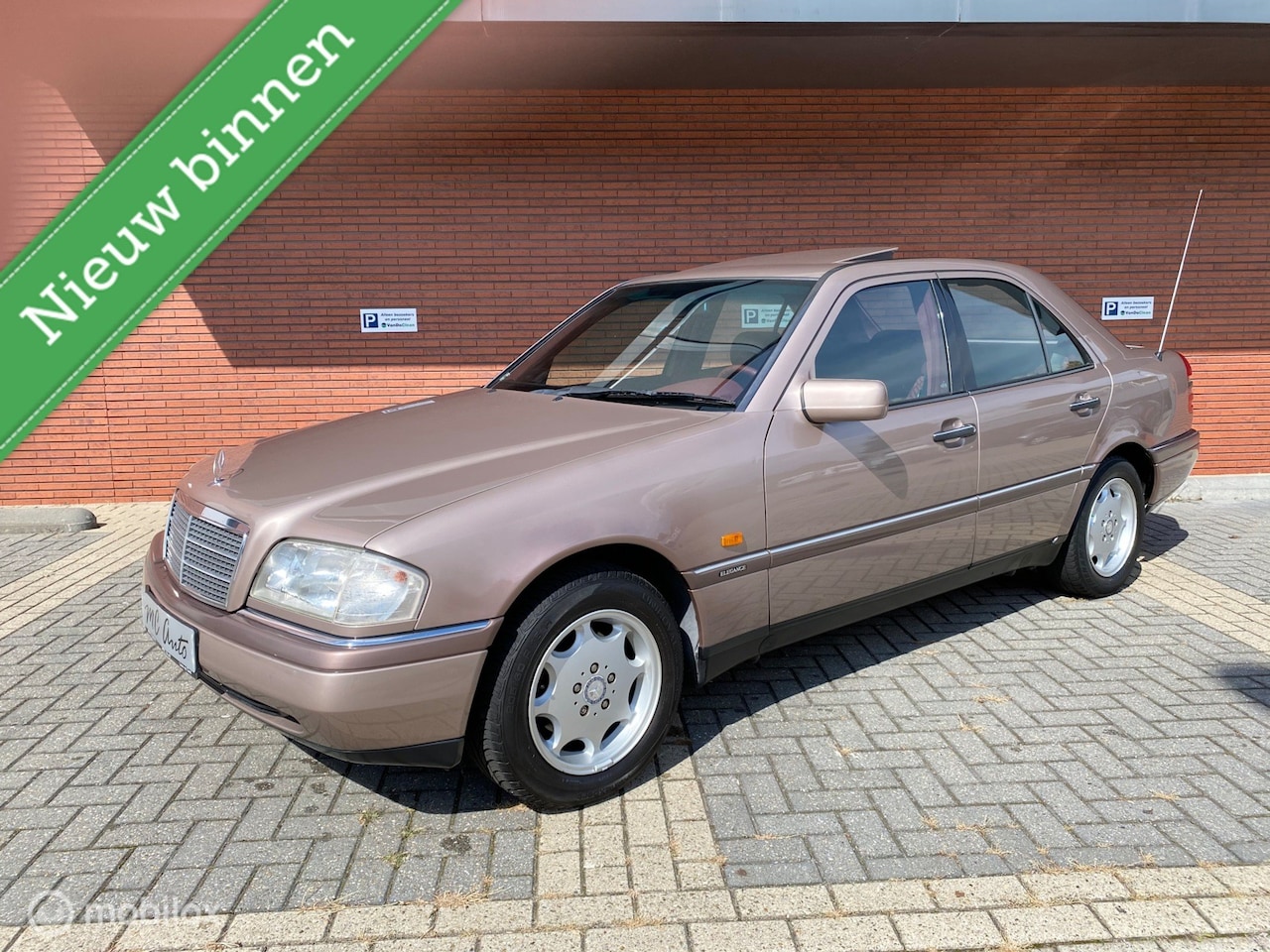 Mercedes-Benz C-klasse - 180 Elegance / 72.000 km !!! - AutoWereld.nl
