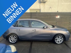 Mazda 3 - 3 1.6 S-VT Touring AIRCO/5 DEURS/TREKHAAK/NIEUWE APK