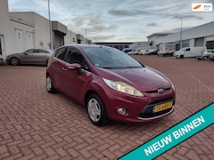 Ford Fiesta - 1.25 Ghia MOOIE AUTO BEL 0619590613 AIRCO 5 DRS