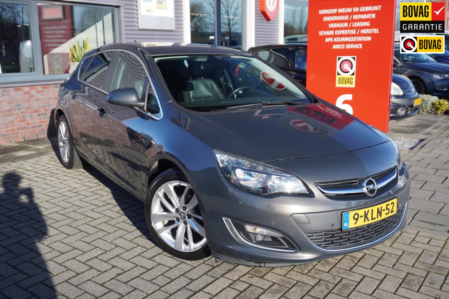 Opel Astra - 1.4 Turbo Sport / Leder / Stoelverwarming / Cruise / Bluetooth / Trekhaak - AutoWereld.nl