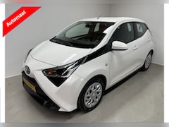 Toyota Aygo - 1.0 VVT-i x-play Automaat Apple carplay Camera