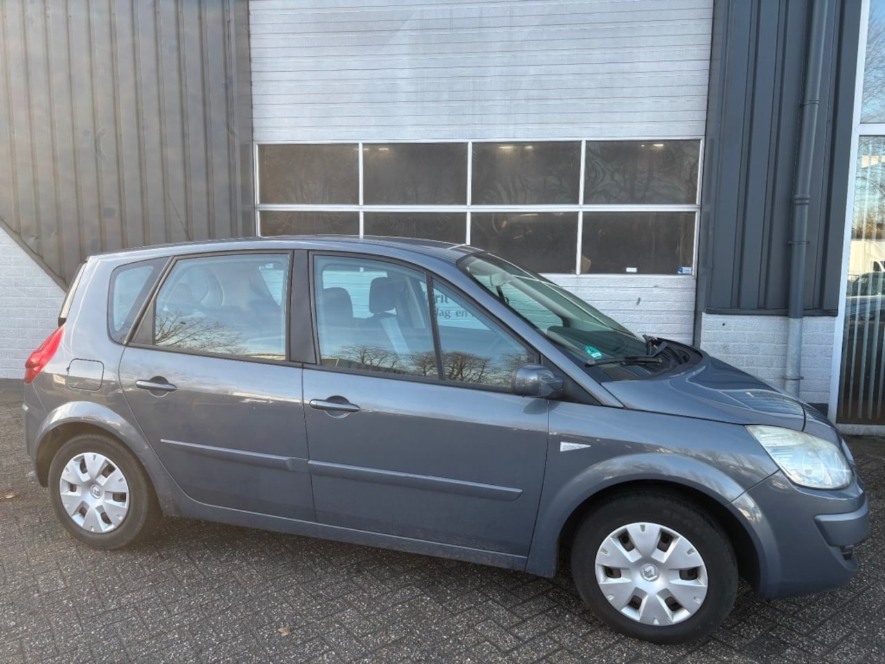 Renault Scénic - 1.6-16V BUSINESS L. - AutoWereld.nl