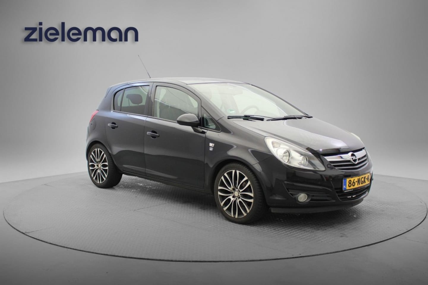 Opel Corsa - 1.4 16V 111 Edition - Airco, Cruise - AutoWereld.nl
