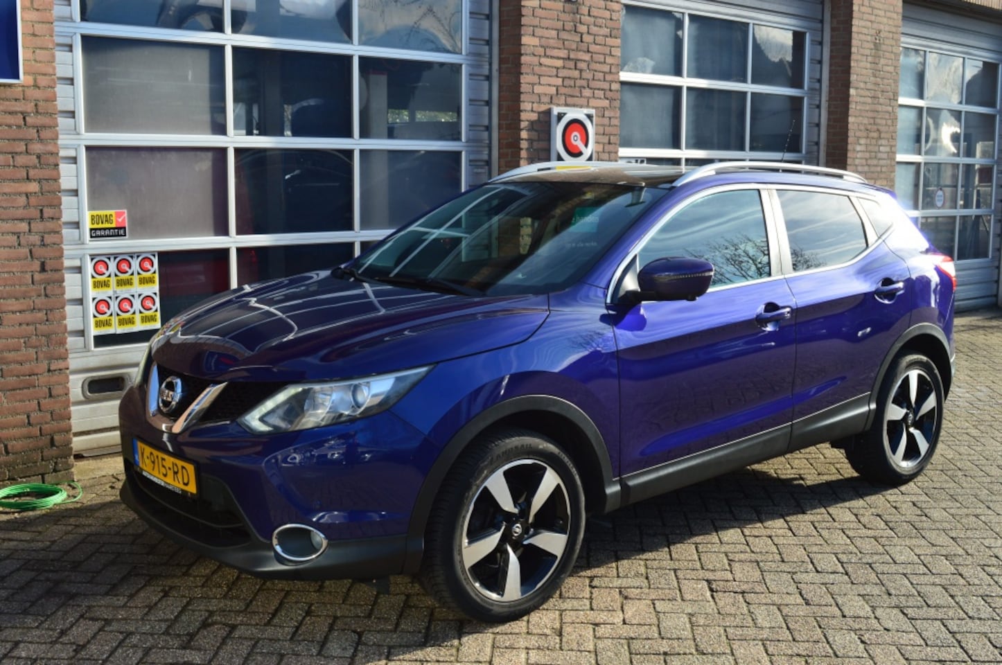 Nissan Qashqai - 1.2 Acenta 360* camera, Pdc, Panorama dak, Stoelverwarming - AutoWereld.nl