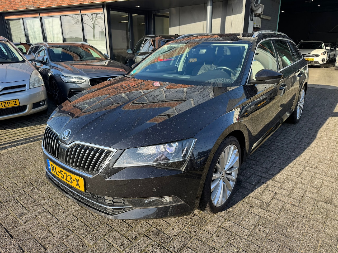 Skoda Superb Combi - 1.4 TSI ACT Style AUTOMAAT XENON CRUISE ORIG NL NAP - AutoWereld.nl
