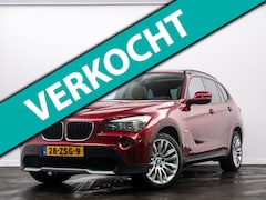 BMW X1 - XDrive20i Business Automaat/Leer/Pano/Trekhaak