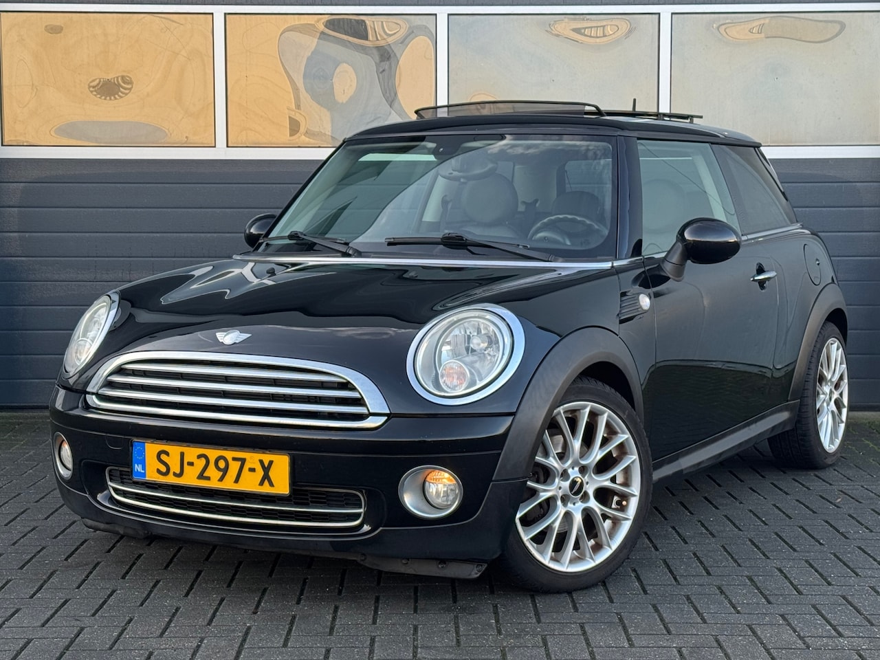 MINI Cooper - Mini 1.6 | Automaat | Pano | Leder | Stoelverwarming - AutoWereld.nl