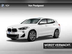 BMW X2 - sDrive20i High Executive M-Sport 19 Inch / Glazen Schuidak / Stoelverwarming / Adaptief On