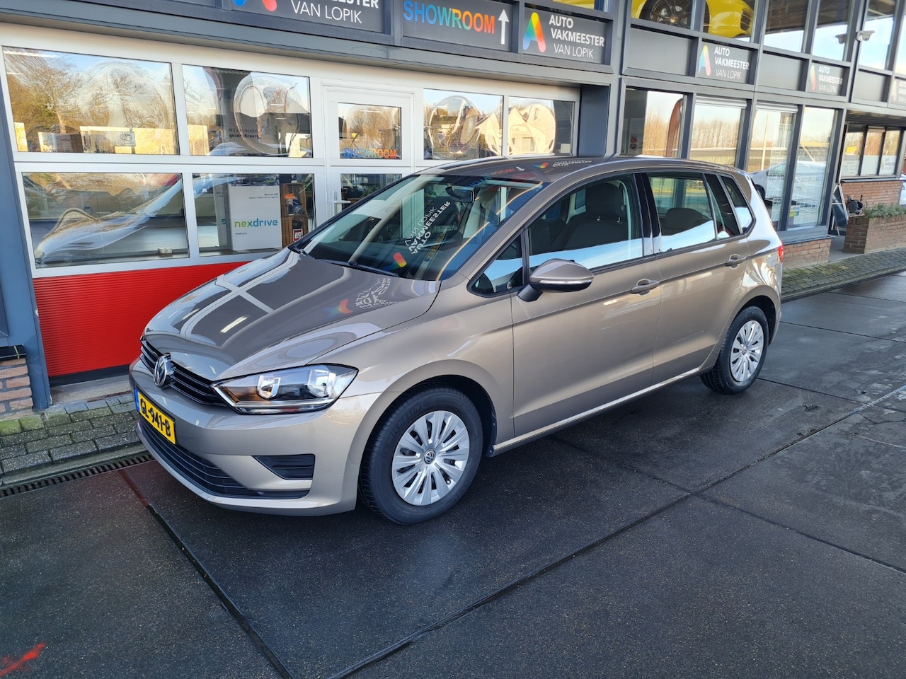 Volkswagen Golf Sportsvan - 1.2 TSI 110PK Trendline 1e Eigen. 28.924 km ! All-in prijs + 12 mnd garantie. - AutoWereld.nl