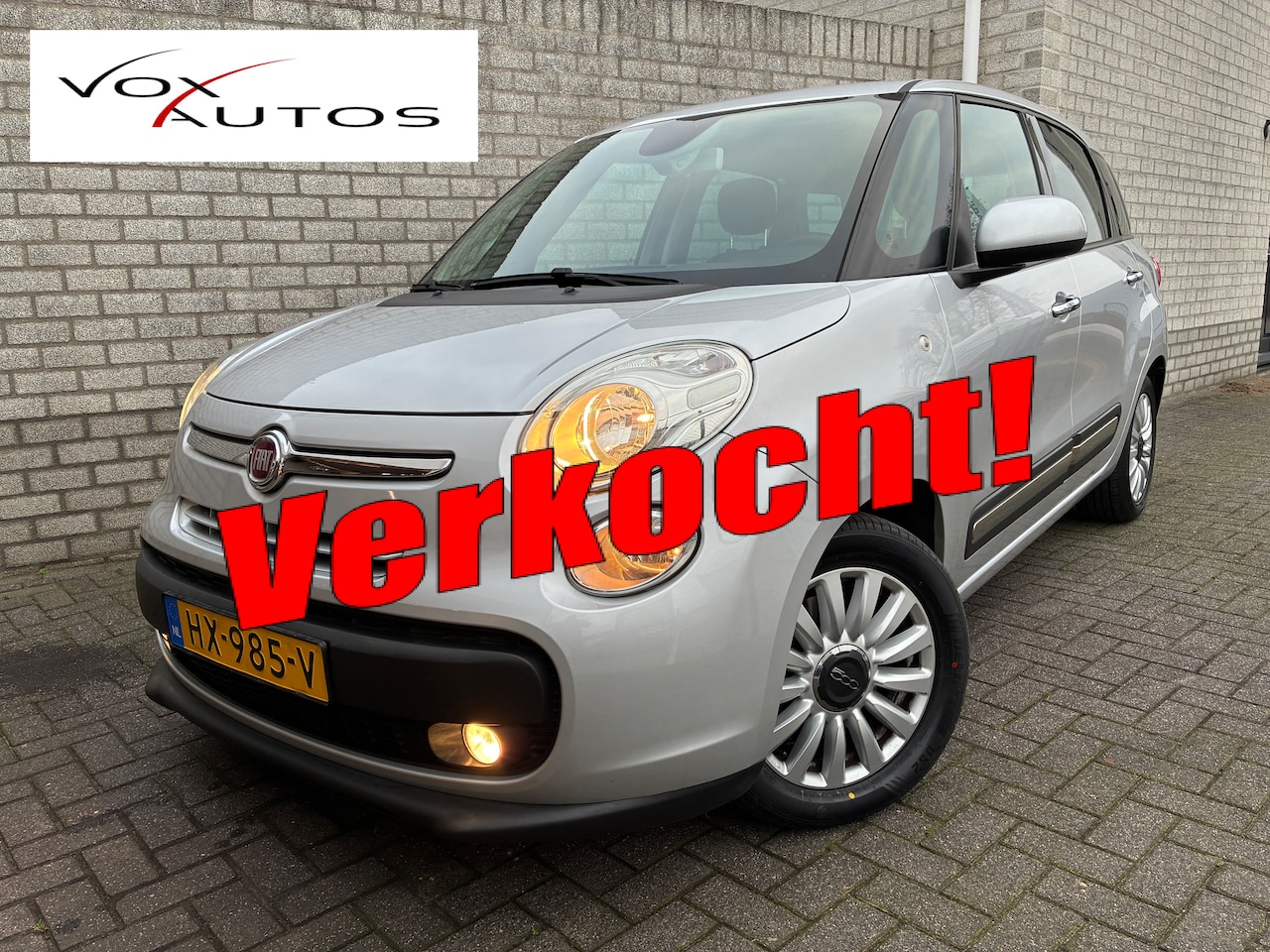 Fiat 500 L Living - 1.4 T-Jet Lounge 120pk Nieuwe Distributie/Banden! - AutoWereld.nl