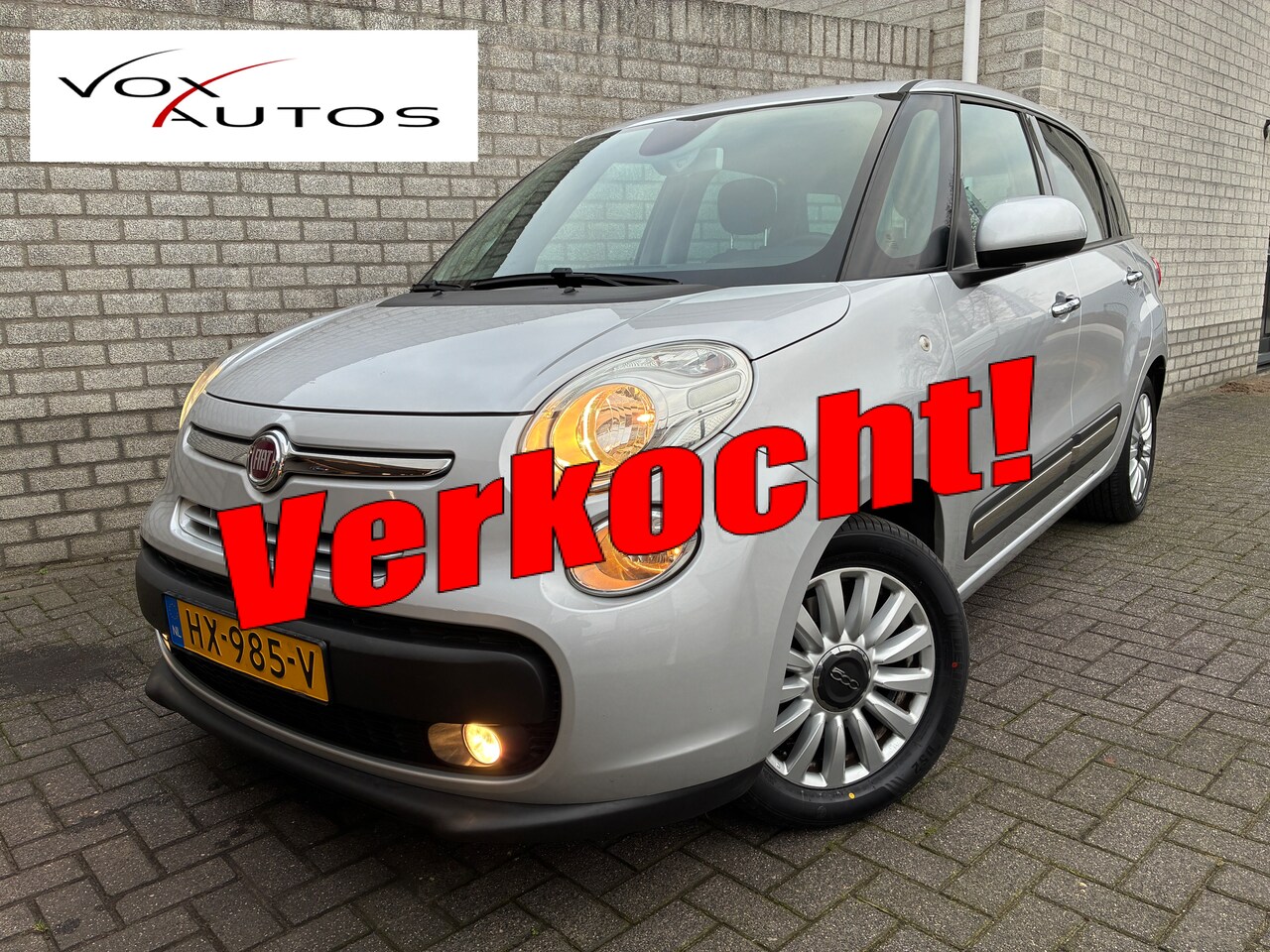 Fiat 500 L Living - 1.4 T-Jet Lounge 120pk Nieuwe Distributie/Banden!