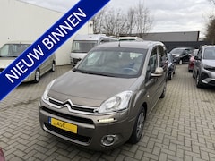 Citroën Berlingo - 1.6 VTi Rolstoelauto 3+1 of 5-0 - Ruime Bodemverlaging - Knielsysteem + Lier - Luchtvering